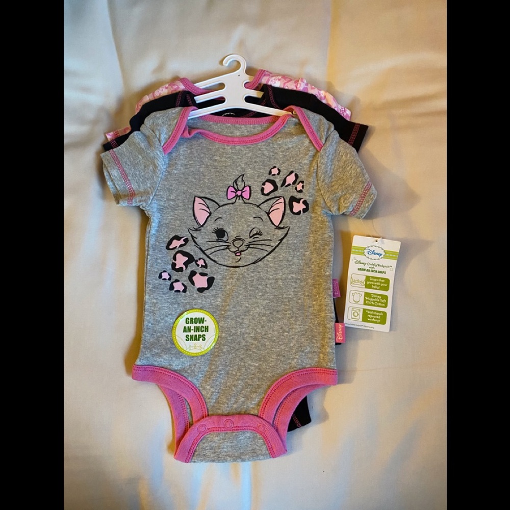 NWT. Disney Cuddly Bodysuit Aristocats Marie.  3-Pack Onsie. Size 6/9M